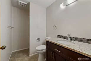 12103 Hilynn Dr, Burlington, WA 98233 - Photo 32
