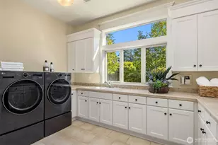 805 92nd Ave NE, Bellevue, WA 98004 - Photo 18