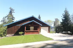 207 Triangle Cove Ln, Camano Island, WA 98282 - Photo 2
