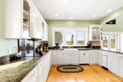 5377 E Blaisdell Lane, Port Orchard, WA 98366 - Photo 10