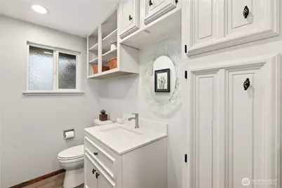 8930 Park Ridge Drive W, University Place, WA 98467 - Photo 14