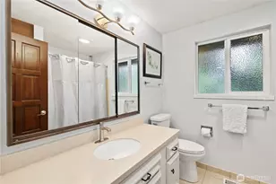 8930 Park Ridge Dr W, University Place, WA 98467 - Photo 26