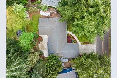 8930 Park Ridge Drive W, University Place, WA 98467 - Photo 32