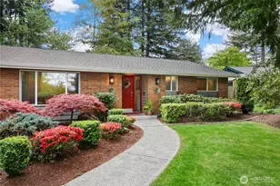 8930 Park Ridge Dr W, University Place, WA 98467 - Photo 2