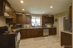 18005 Iris Pl SW, Rochester, WA 98579 - Photo 6