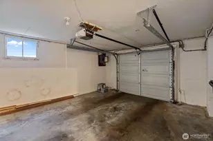 327 108th Ave SE, Bellevue, WA 98004 - Photo 36