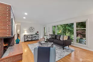 327 108th Ave SE, Bellevue, WA 98004 - Photo 10