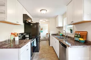8005 220th St SW, Edmonds, WA 98026 - Photo 8