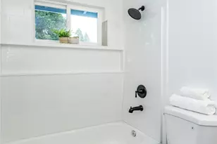 9439 11th Ave SW, Seattle, WA 98106 - Photo 12