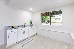 9439 11th Ave SW, Seattle, WA 98106 - Photo 24