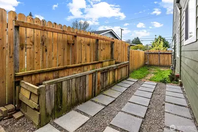 9055 Yakima Avenue, Tacoma, WA 98444 - Photo 22