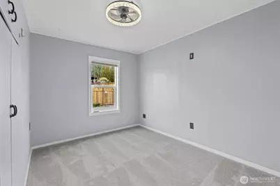 9055 Yakima Avenue, Tacoma, WA 98444 - Photo 16