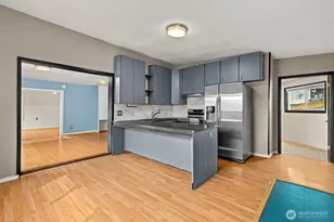 9055 Yakima Ave, Tacoma, WA 98444 - Photo 8