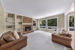 25827 NE 9th St, Sammamish, WA 98074 - Photo 10