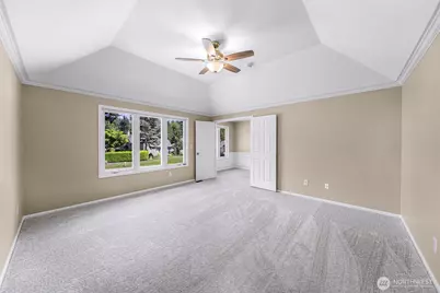 25827 NE 9th Street, Sammamish, WA 98074 - Photo 14