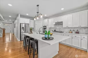 27174 SE 18th Pl, Sammamish, WA 98075 - Photo 8