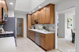 4049 Providence Point Dr SE, Issaquah, WA 98029 - Photo 16