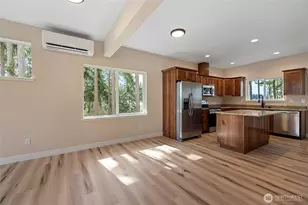 945 NW Heller St, Oak Harbor, WA 98277 - Photo 22