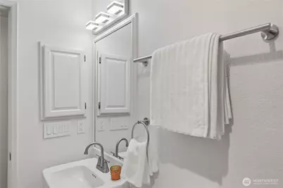 2040 13th Avenue W #13, Seattle, WA 98119 - Photo 30