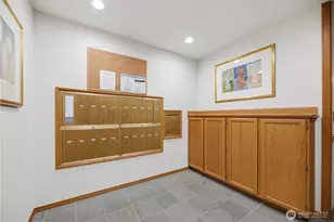 2040 13th Ave W, Seattle, WA 98119 - Photo 32