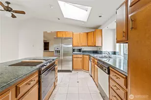 11150 Champagne Point Rd NE, Kirkland, WA 98034 - Photo 14