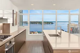 583 Battery St, Seattle, WA 98121 - Photo 8