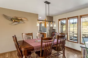 290 Trails End Ln, Yakima, WA 98903 - Photo 6