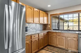 290 Trails End Ln, Yakima, WA 98903 - Photo 8