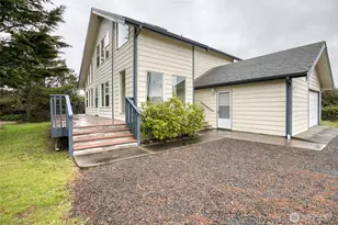 532 Decatur St SW, Ocean Shores, WA 98569 - Photo 2
