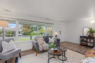 16142 Midvale Avenue N, Shoreline, WA 98133 - Photo 2