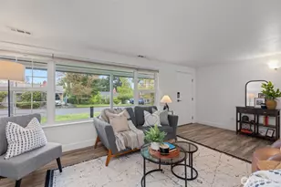16142 Midvale Ave N, Shoreline, WA 98133 - Photo 2