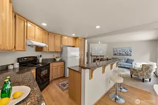 25542 SE 41st Ct, Sammamish, WA 98029 - Photo 8
