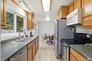 840 211th Pl NE, Sammamish, WA 98074 - Photo 14