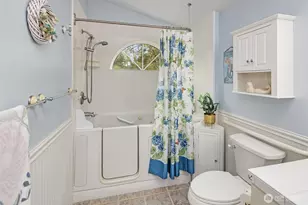 646 Island Cir SE, Ocean Shores, WA 98569 - Photo 14