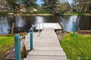 646 Island Cir SE, Ocean Shores, WA 98569 - Photo 28