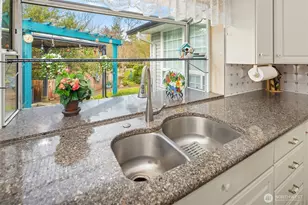 646 Island Cir SE, Ocean Shores, WA 98569 - Photo 22