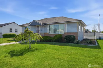 128 N Wehe Avenue, Pasco, WA 99301 - Photo 2