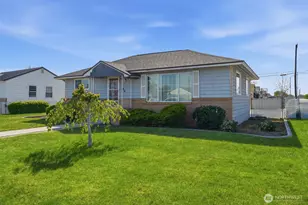128 N Wehe Ave, Pasco, WA 99301 - Photo 2