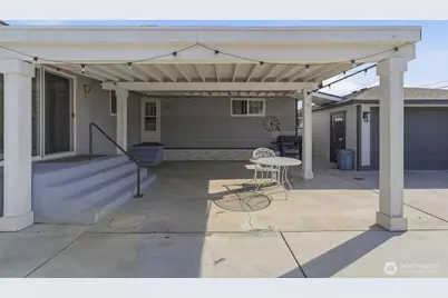 128 N Wehe Avenue, Pasco, WA 99301 - Photo 26