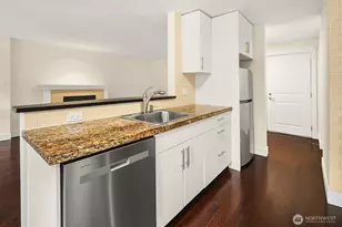23015 Edmonds Way, Edmonds, WA 98020 - Photo 8
