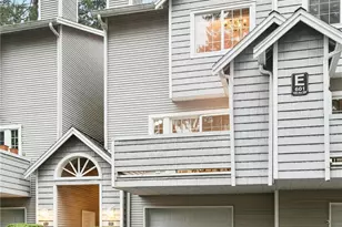 601 12th Ave NW, Issaquah, WA 98027 - Photo 2