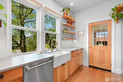 2301 I Street, Bellingham, WA 98225 - Photo 8