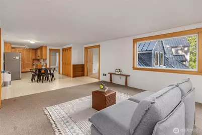 6420 NE Tara Lane, Bainbridge Island, WA 98110 - Photo 28