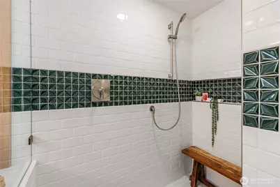 6420 NE Tara Lane, Bainbridge Island, WA 98110 - Photo 20