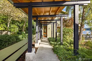 10403 NE Seaborn Rd, Bainbridge Island, WA 98110 - Photo 32
