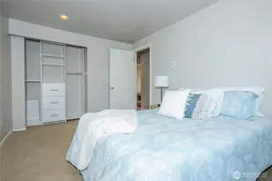 2253 Gilman Dr W, Seattle, WA 98119 - Photo 18