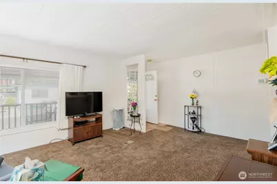 1200 Lincoln Street #424, Bellingham, WA 98229 - Photo 6
