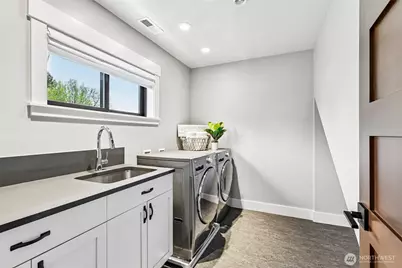 12405 NE 108th Place, Kirkland, WA 98033 - Photo 24