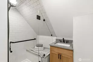 2122 N 128th St, Seattle, WA 98133 - Photo 20