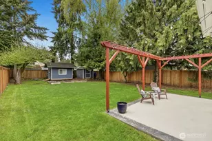 2122 N 128th St, Seattle, WA 98133 - Photo 34